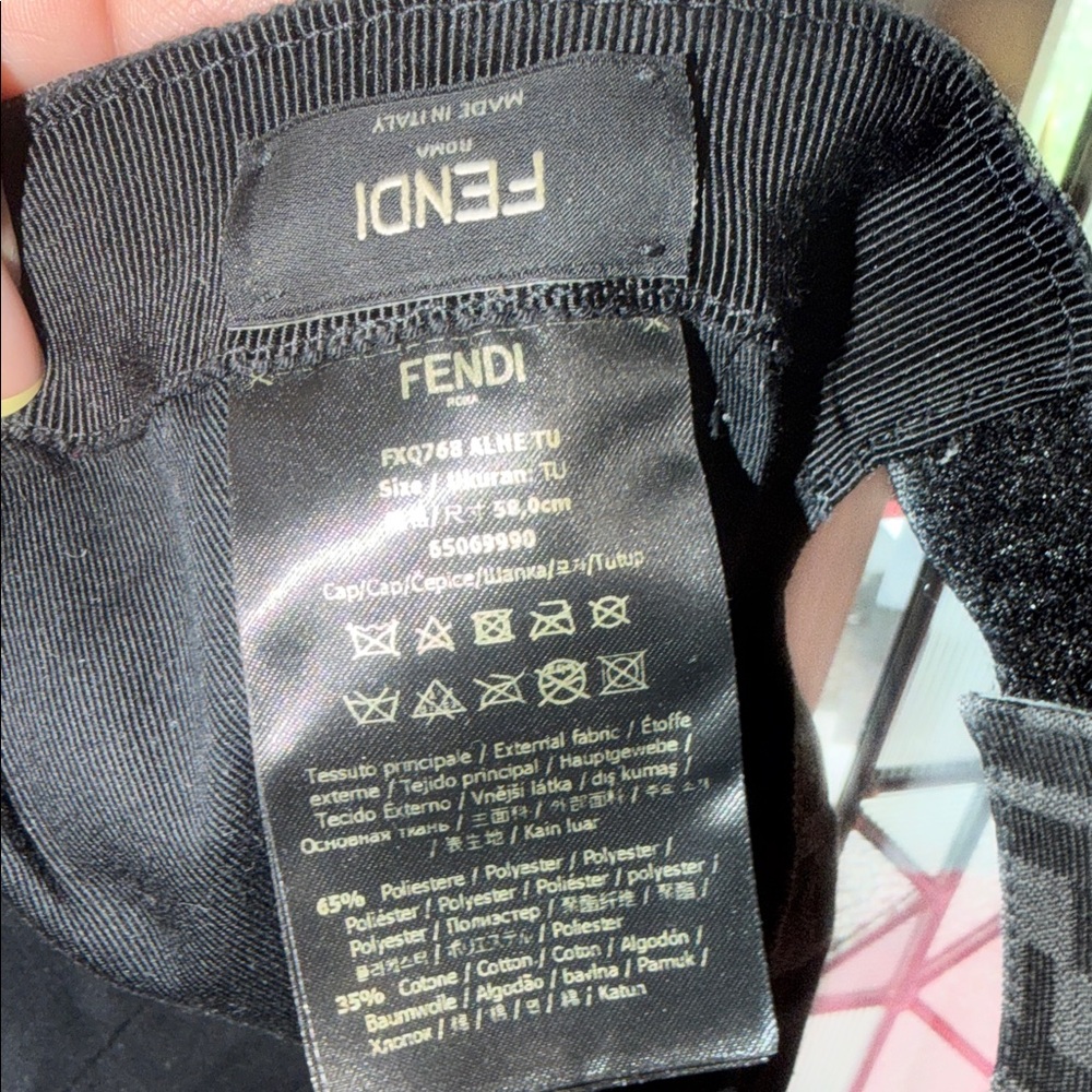 Authentic FENDI Baseball Cap in Black/Brown and black interior - Picture 5 of 12